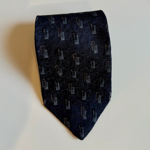 Kenneth Cole Silk Tie - Picture 1 of 3